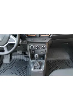 Dacia Sandero 3 2020+ Uyumlu Sahler Araca Özel 4.5D Havuzlu Oto Paspas - Sandero - Görsel 3