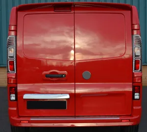UNC uyumlu Renault Trafic 2015- Stop Çerçevesi ABS Krom modelleri DRS Tuning'de. Kaliteli malzeme, hızlı kargo ve güvenli alışverişle hemen inceleyin.