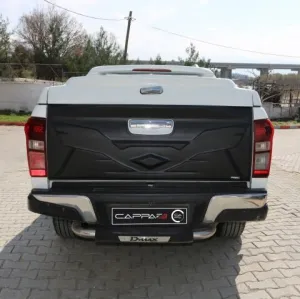 Kolaylı uyumlu ISUZU D-MAX 2017 Arka Bagaj Kapağı Bagaj Kaplama 9203 Siyah Mat Asa Kum Desen Standart modelleri DRS Tuning'de. Kaliteli malzeme, hızlı kargo ve