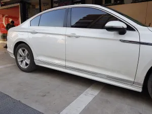 Volkswagen Passat 2014-2023 (B8) uyumlu B8 Yan Marşpiyel (VAKUM) LB9A Boya kodlu modelleri DRS Tuning'de. Kaliteli malzeme, hızlı kargo ve güvenli alışverişle