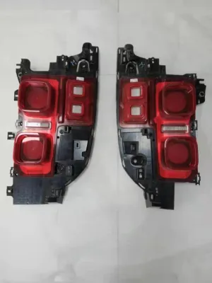 Defender 2020+ Uyumlu İçin Kırmızı Stop Seti ParçaDRS Tuning kalitesiyle tanışın! Özel olarak Land Rover  model araçlar için üretilen bu ürün, otomobilinizin ha
