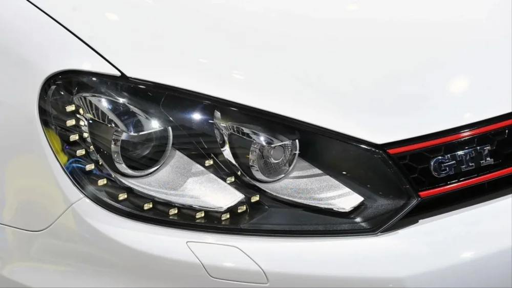 Golf 6 Uyumlu R20 LED Far (Dolu) Parça