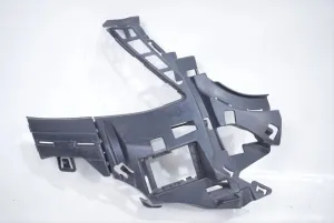 W222 S Uyumlu Serisi İçin Uyumlu Ön Tampon Braketi - Sol - 2228850221 DRS Tuning kalitesiyle tanışın! Özel olarak Mercedes W222 model araçlar için üretilen bu ü