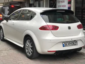 Seat Leon Uyumlu Mk2 Makyajlı Spoiler (Fiber)DRS Tuning kalitesiyle tanışın! Özel olarak Seat MK2 model araçlar için üretilen bu ürün, otomobilinizin hatlarına 