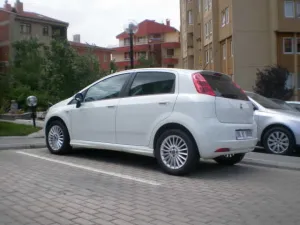 Fiat Punto 2010-2018 (199) uyumlu Marşpiyel (Plastik) modelleri Oto Aksesuar Shop'de. Kaliteli malzeme, hızlı kargo ve güvenli alışverişle hemen inceleyin.