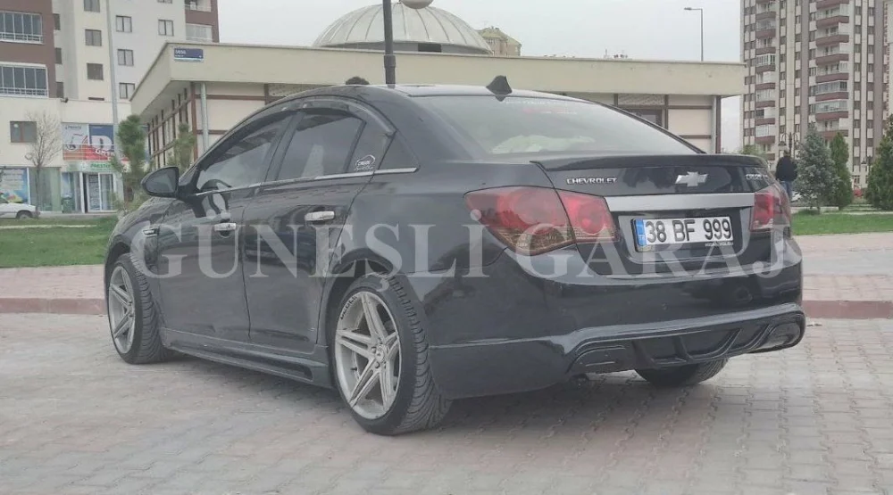 Chevrolet Cruze Uyumlu Rieger Marşpiyel