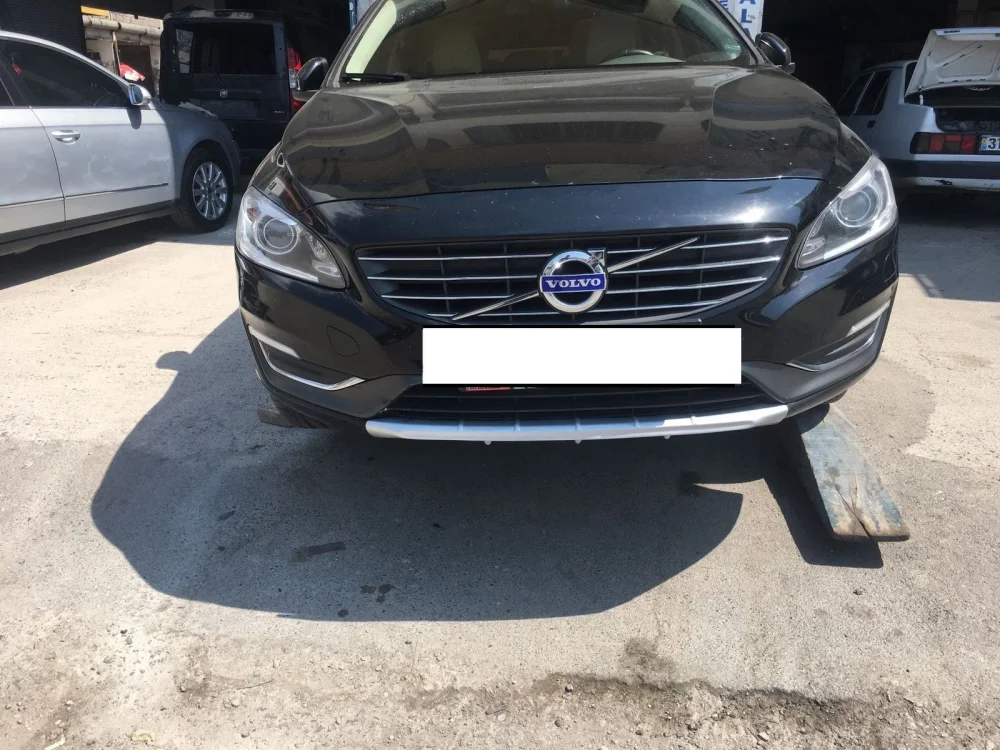 Volvo S60 Uyumlu Ön Difüzör (Makyajlı Kasa ) -2014