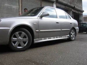 Hyundai Accent 2005-2011 (MC) uyumlu Era Mc Marşpiyel 2 Parça Fiber 2006-2011 modelleri DRS Tuning'de. Kaliteli malzeme, hızlı kargo ve güvenli alışverişle