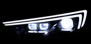 Opel Insignia Uyumlu LED Far 2017+DRS Tuning kalitesiyle tanışın! Özel olarak Opel  model araçlar için üretilen bu ürün, otomobilinizin hatlarına sportif ve din