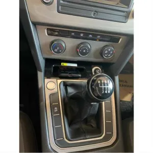2015+ B8 Kablosuz Şarj StandıDRS Tuning kalitesiyle tanışın! Özel olarak Volkswagen  model araçlar için üretilen bu ürün, otomobilinizin hatlarına sportif ve di