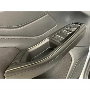 Ford Focus Uyumlu 2019+ Kapı Kolçak Kaplama - Titanyum SiyahDRS Tuning kalitesiyle tanışın! Özel olarak Ford  model araçlar için üretilen bu ürün, otomobilinizi