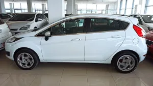 Ford Fiesta Uyumlu Hatchback Cam Çıtası Nikelajı Tam Tur thumb 1
