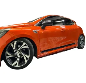 Renault Clio 2019-2023 (BJA) uyumlu 5 (2019 - 2022) Arası Marşpiyel (Plastik) modelleri DRS Tuning'de. Kaliteli malzeme, hızlı kargo ve güvenli alışverişle