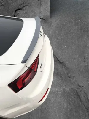 Audi A5 Uyumlu Spoiler Yarasa -2017 BoyalıDRS Tuning kalitesiyle tanışın! Özel olarak Audi  model araçlar için üretilen bu ürün, otomobilinizin hatlarına sporti